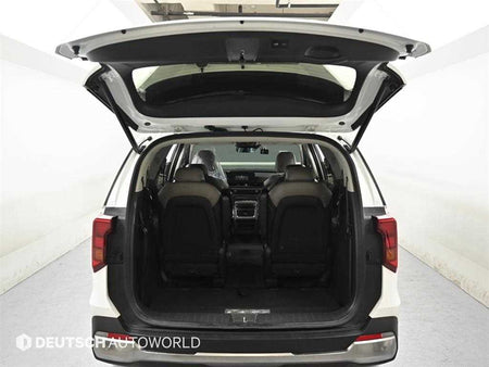 Kia Carnival — photo 19