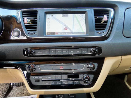 Kia Carnival — photo 13
