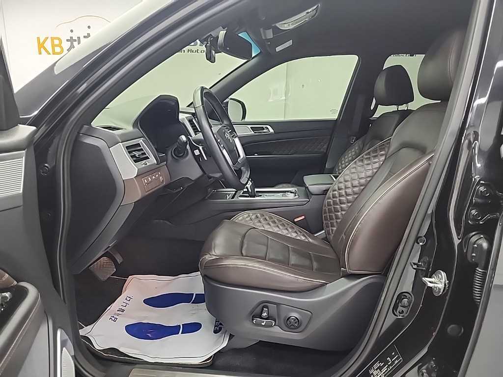 KGM Rexton — photo 11