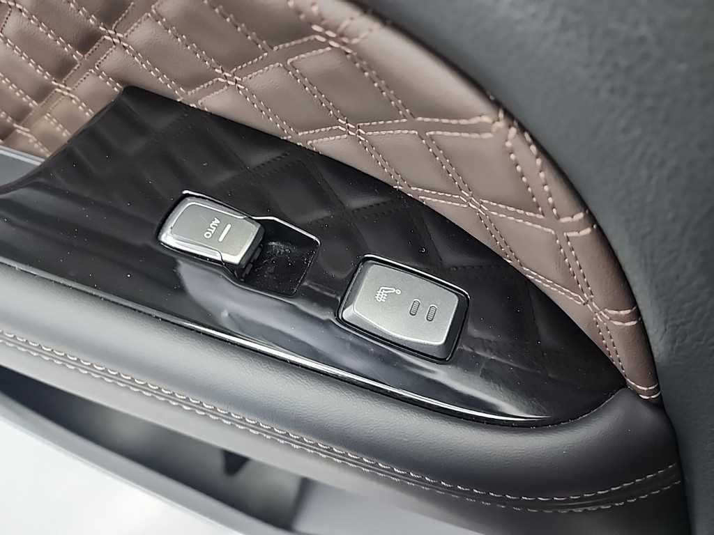 KGM Rexton — photo 15