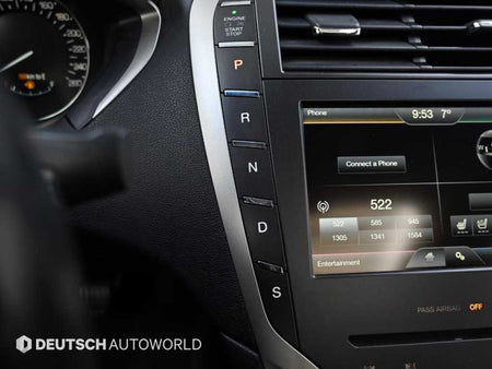 Lincoln MKZ — photo 09