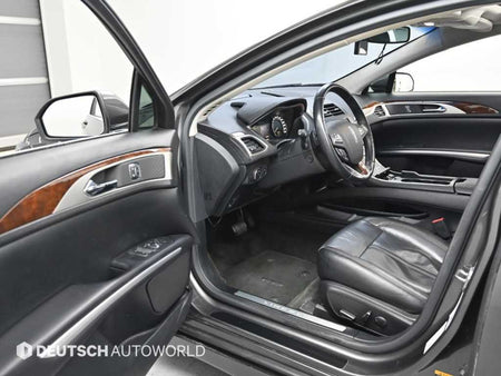 Lincoln MKZ — photo 11