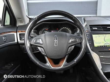 Lincoln MKZ — photo 13