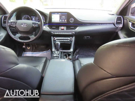 Hyundai Grandeur — photo 16