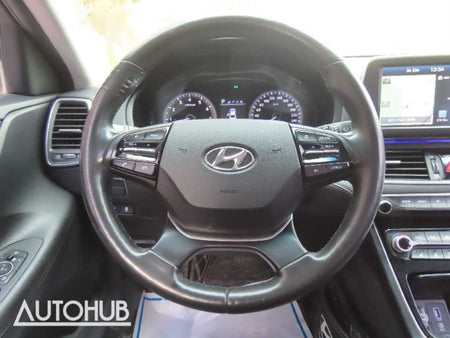 Hyundai Grandeur — photo 17