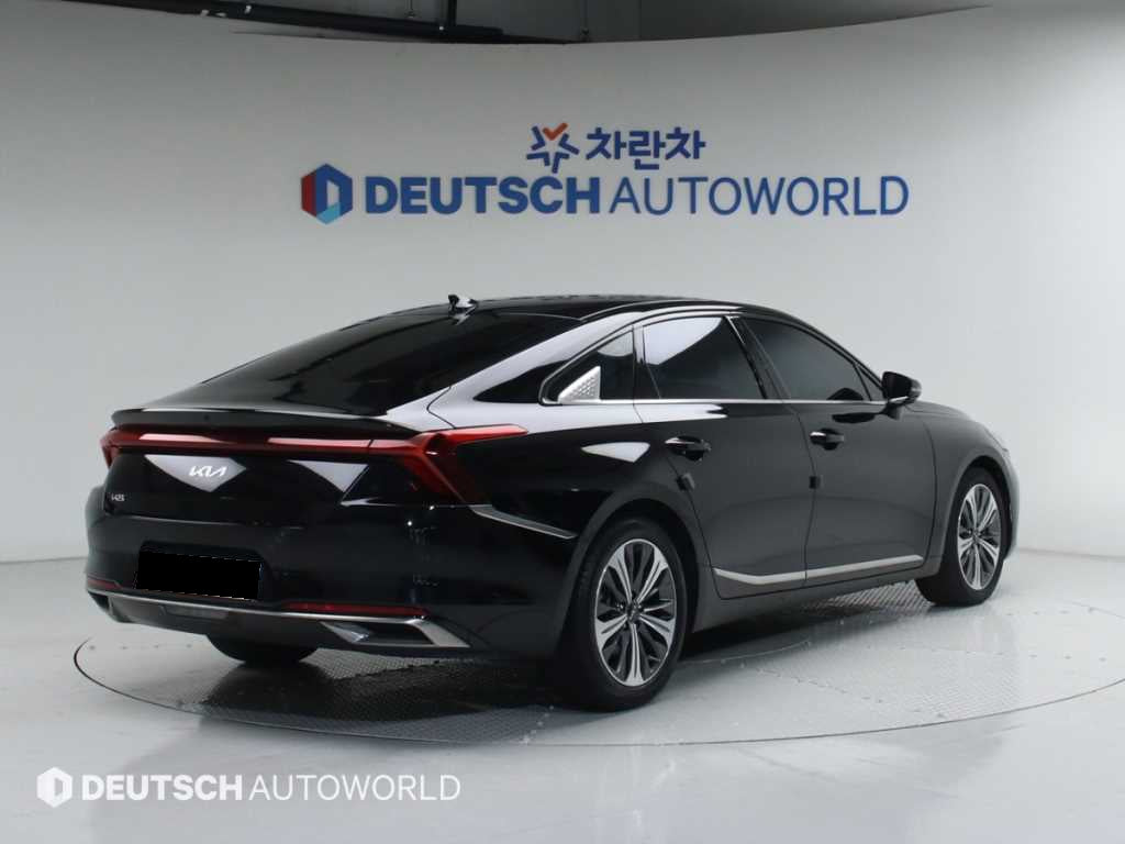 Kia K8 — photo 02