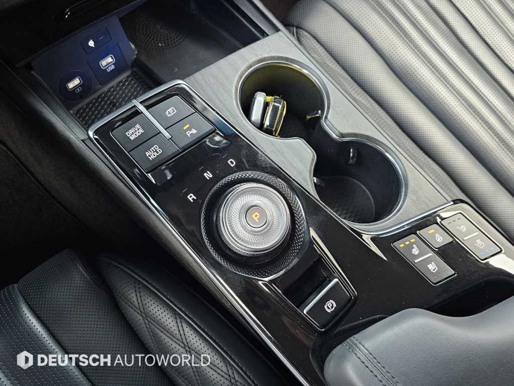 Kia K8 — photo 09