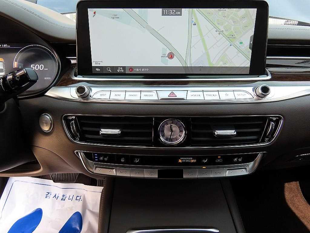 Kia K9 — photo 14