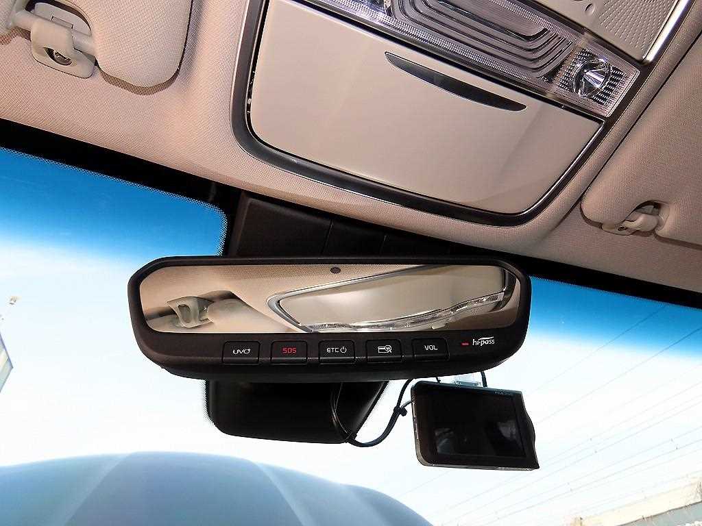 Kia K9 — photo 15