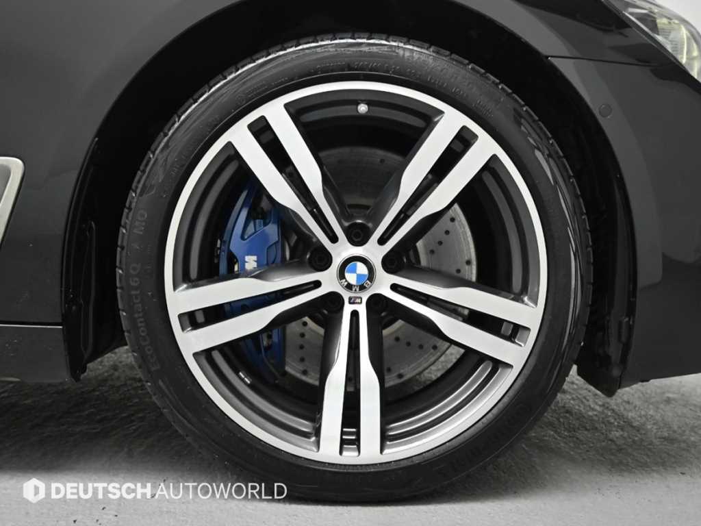 BMW 7-Series — photo 05