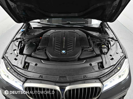 BMW 7-Series — photo 06
