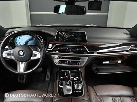 BMW 7-Series — photo 07