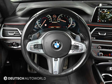 BMW 7-Series — photo 13