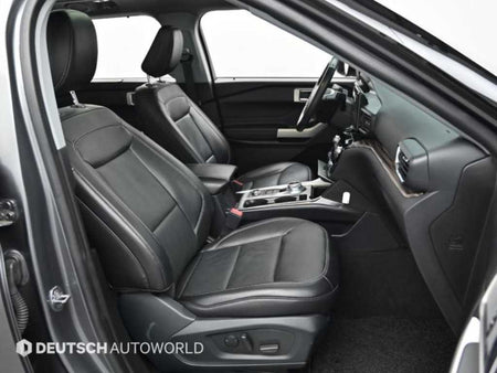 Ford Explorer — photo 10