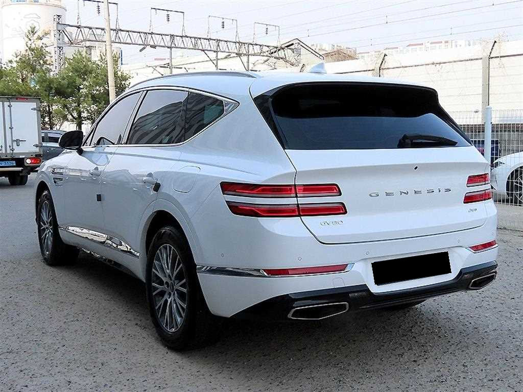 Genesis GV80 — photo 03