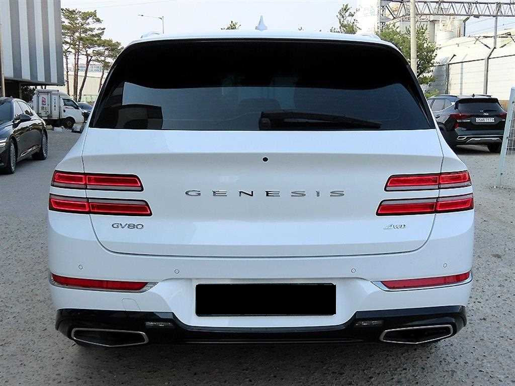Genesis GV80 — photo 04