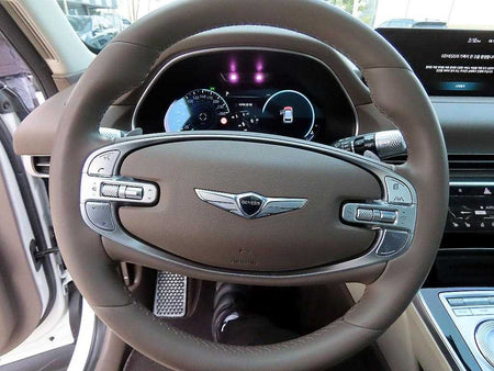 Genesis GV80 — photo 08
