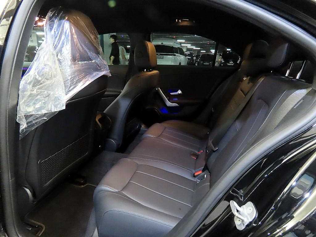 Mercedes-Benz A-Class — photo 07