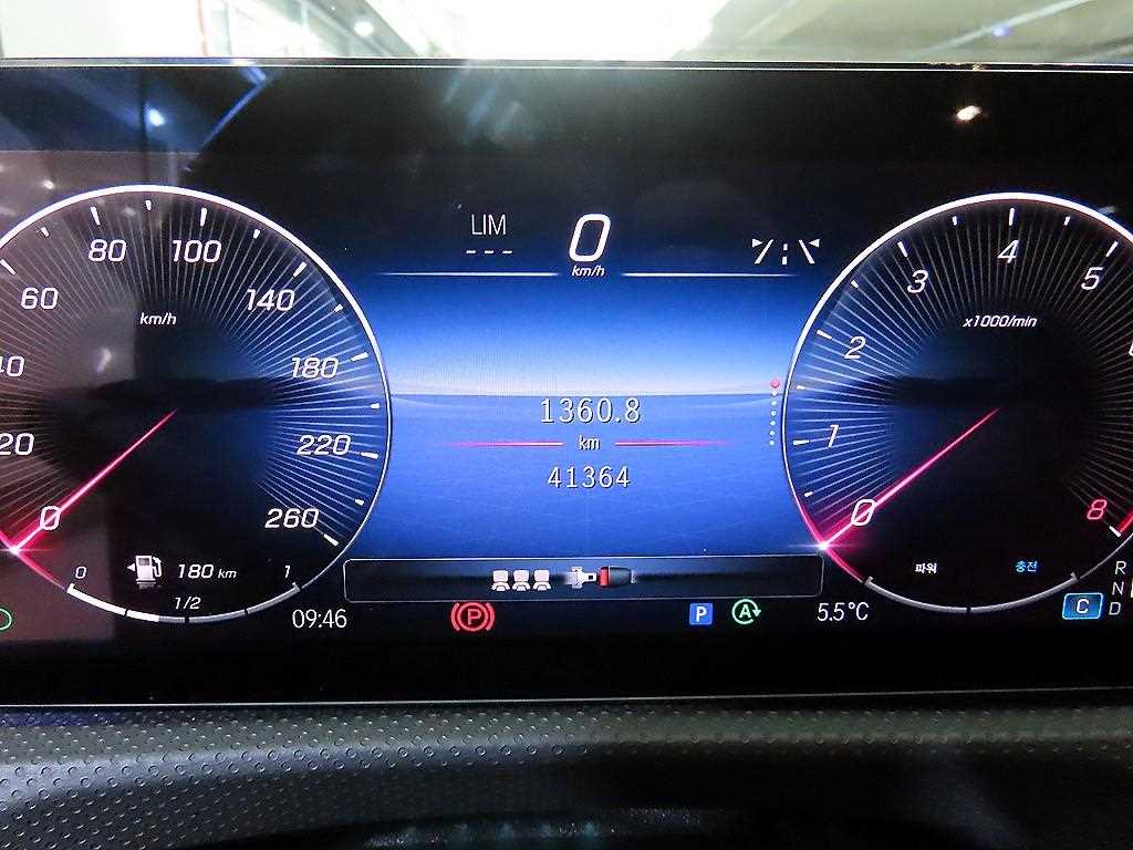 Mercedes-Benz A-Class — photo 09