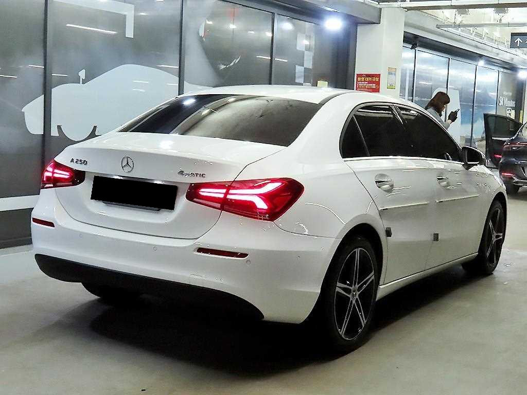 Mercedes-Benz A-Class — photo 04