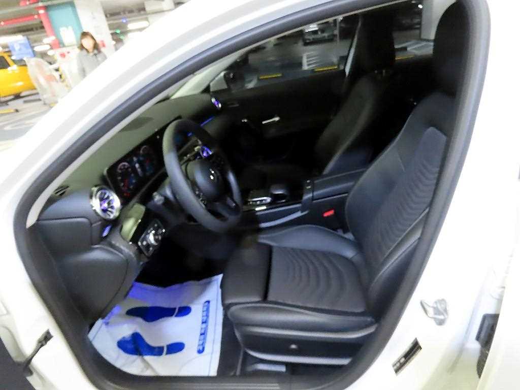Mercedes-Benz A-Class — photo 06