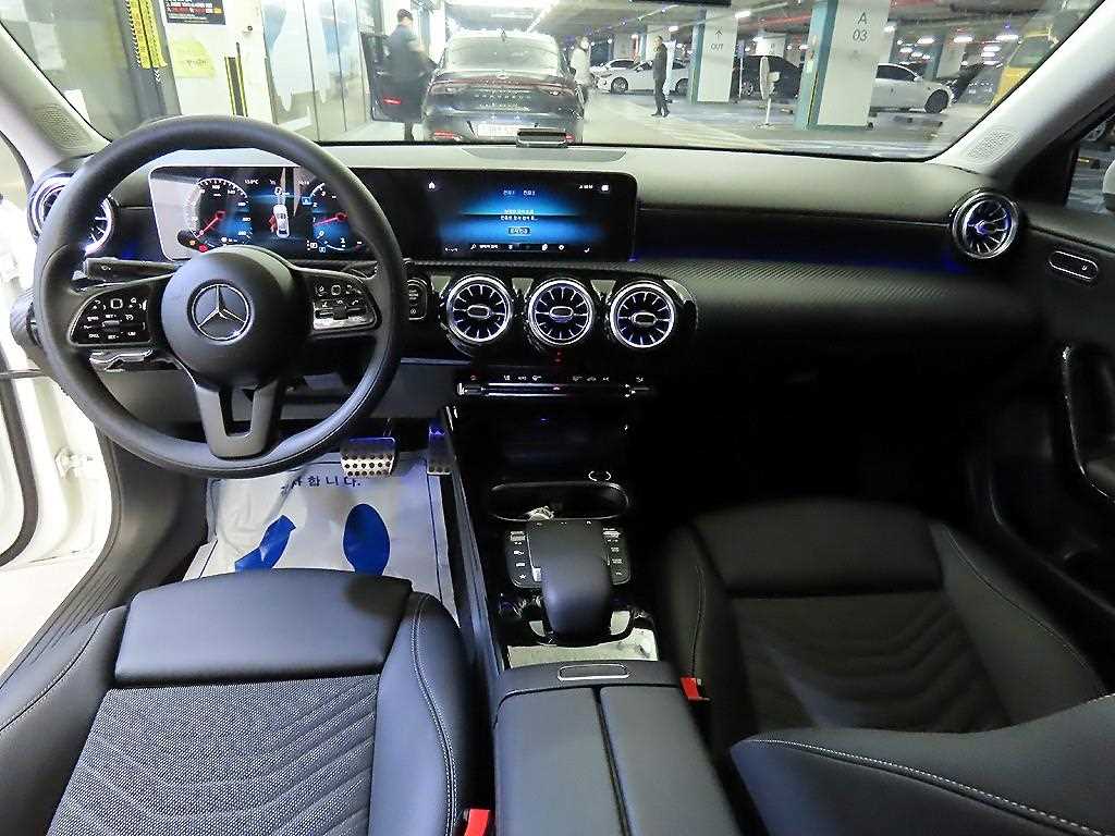 Mercedes-Benz A-Class — photo 10