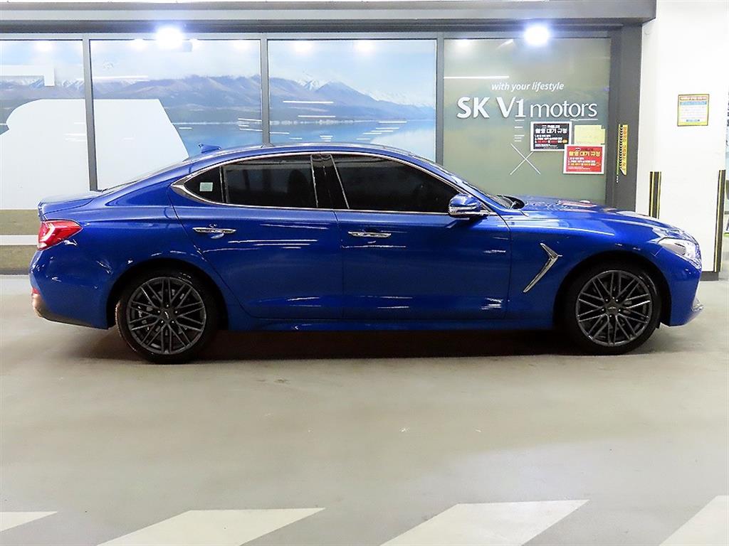 Genesis G70 — photo 03