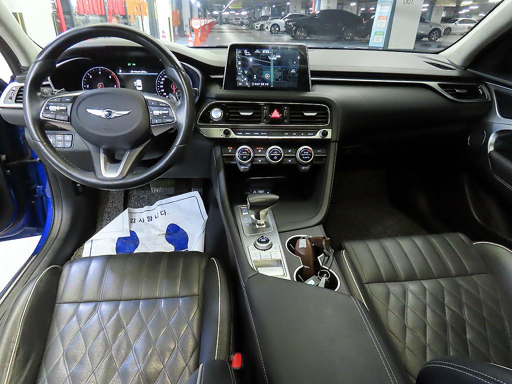 Genesis G70 — photo 10