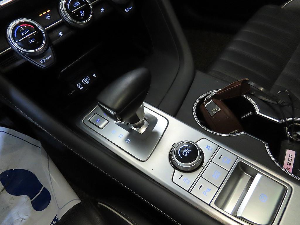 Genesis G70 — photo 12