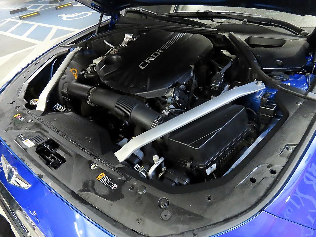 Genesis G70 — photo 19