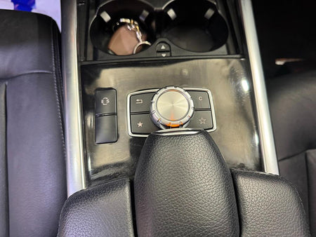 Mercedes-Benz E-Class — photo 12