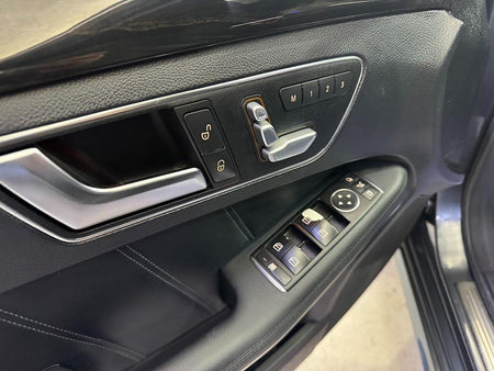 Mercedes-Benz E-Class — photo 14