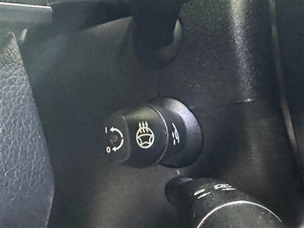 Mercedes-Benz E-Class — photo 15