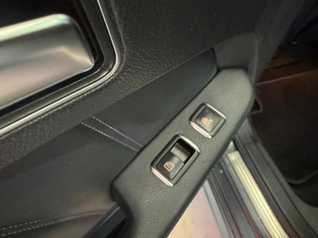 Mercedes-Benz E-Class — photo 16
