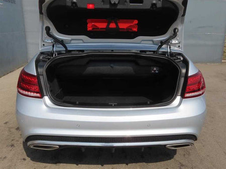 Mercedes-Benz E-Class — photo 05