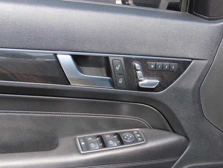 Mercedes-Benz E-Class — photo 06