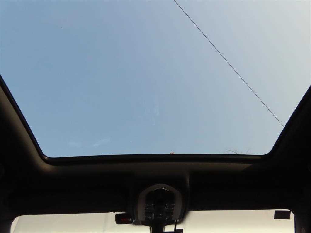 Porsche Cayenne — photo 18