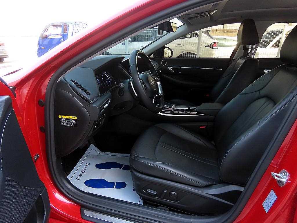 Hyundai Sonata — photo 05
