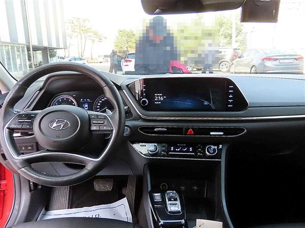 Hyundai Sonata — photo 07