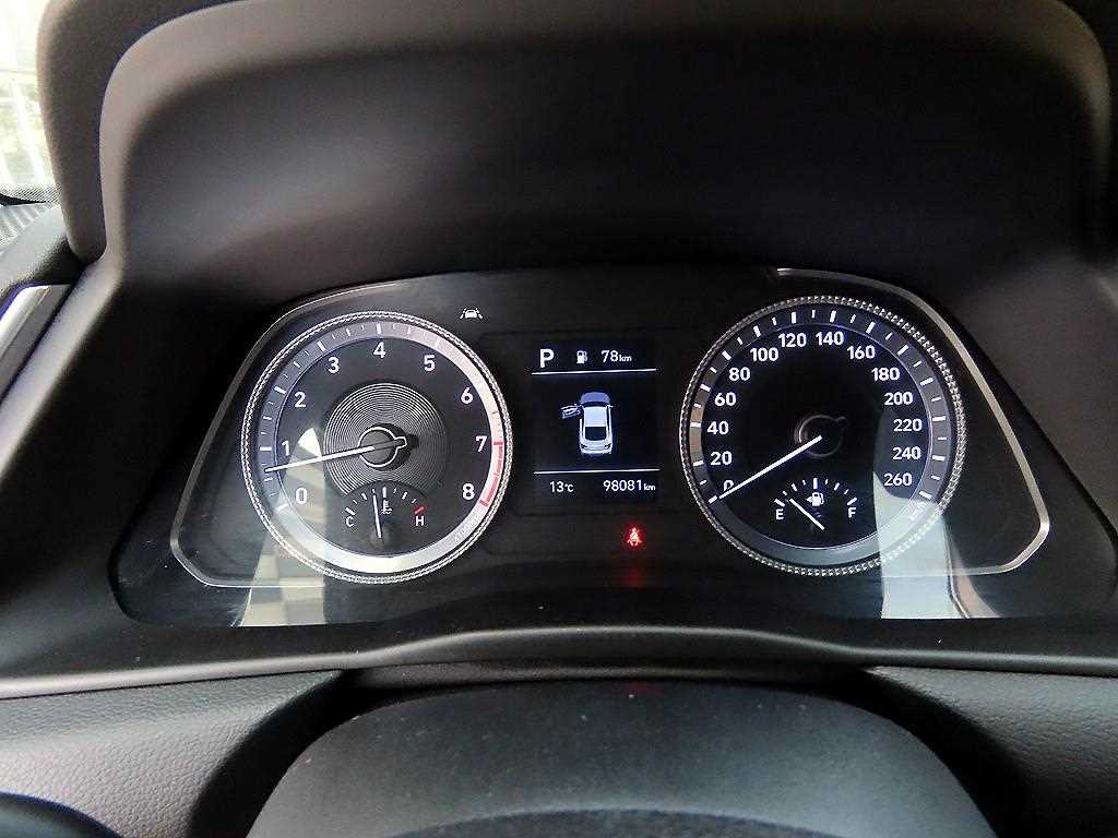 Hyundai Sonata — photo 09