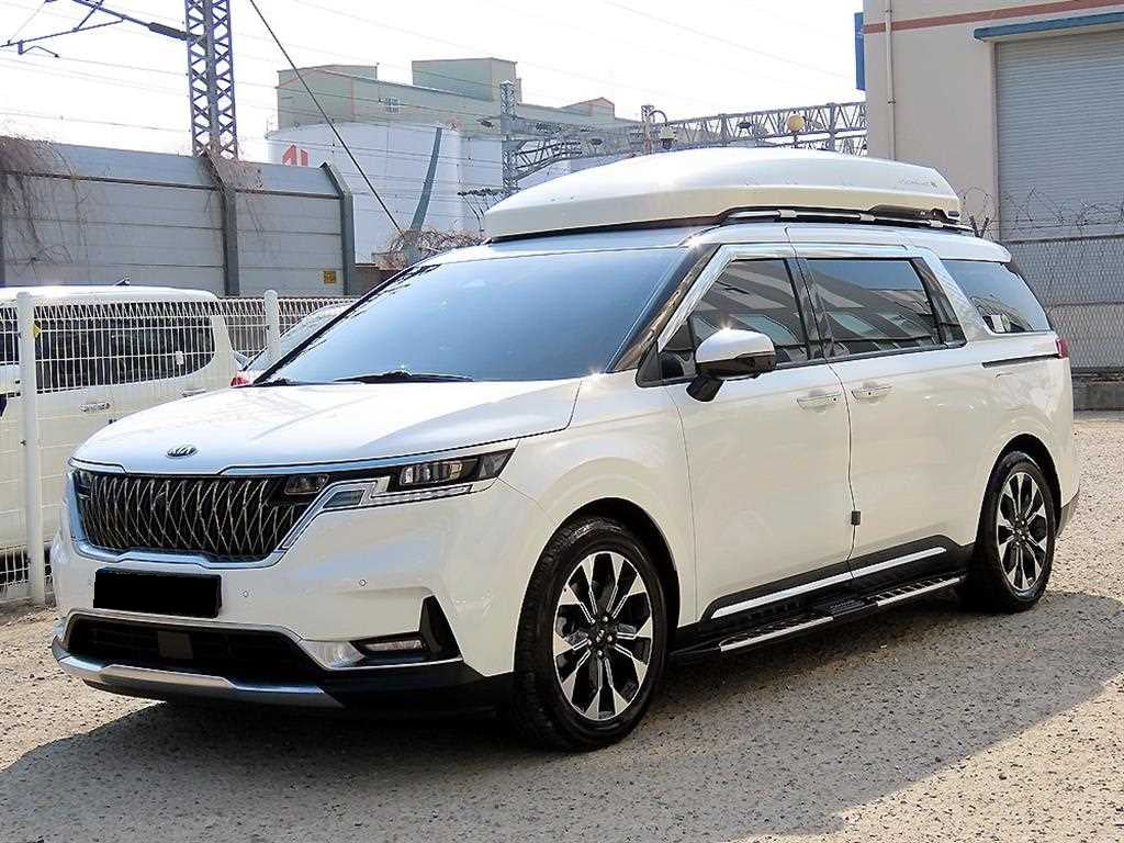 Kia Carnival — photo 02