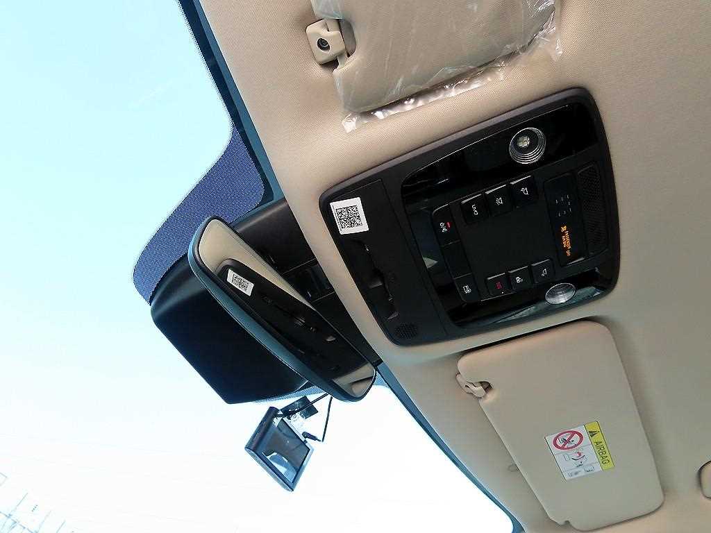 Kia Carnival — photo 15