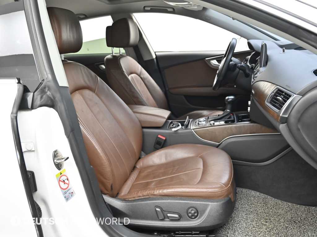 Audi A7 — photo 10