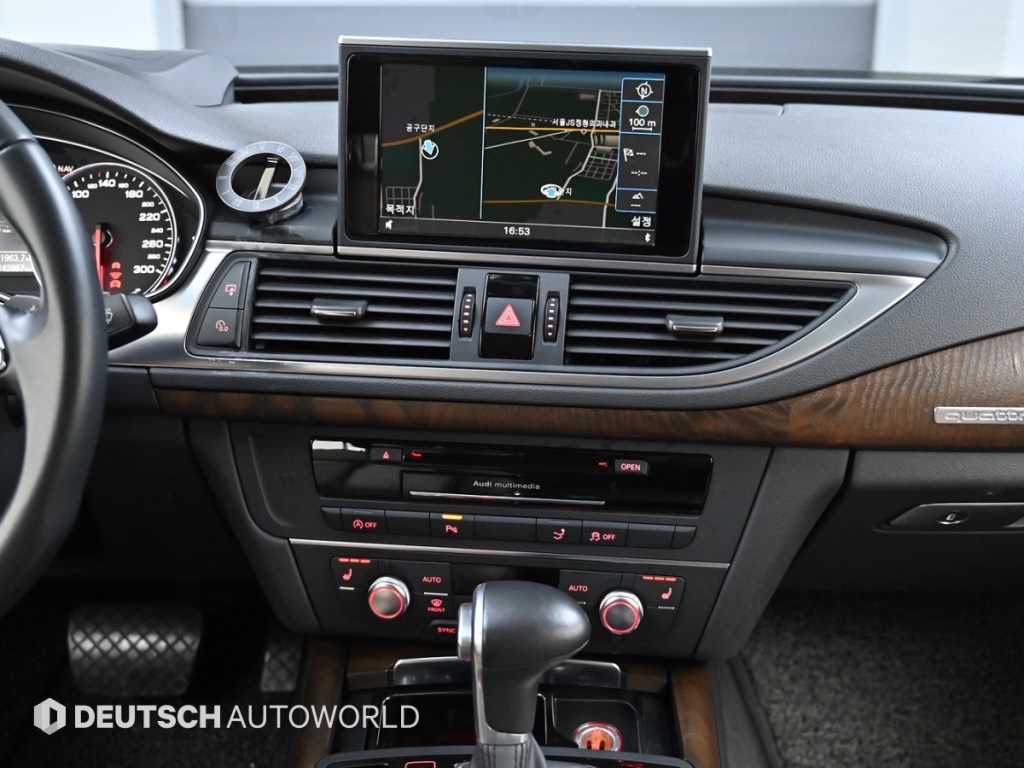 Audi A7 — photo 14