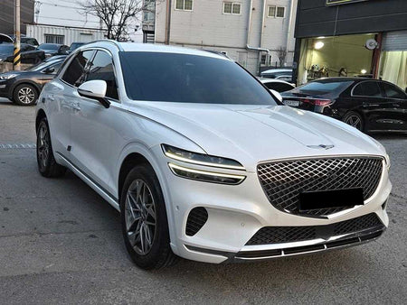 Genesis GV70 — photo 01