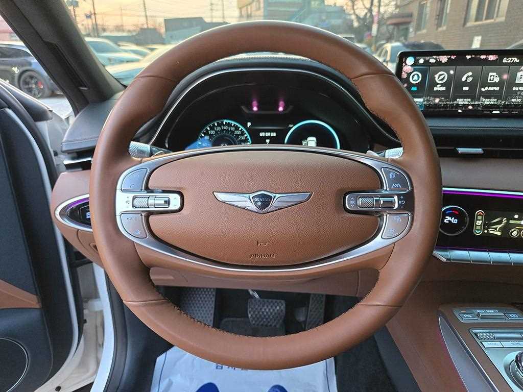 Genesis GV70 — photo 07