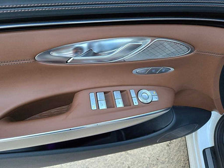 Genesis GV70 — photo 11