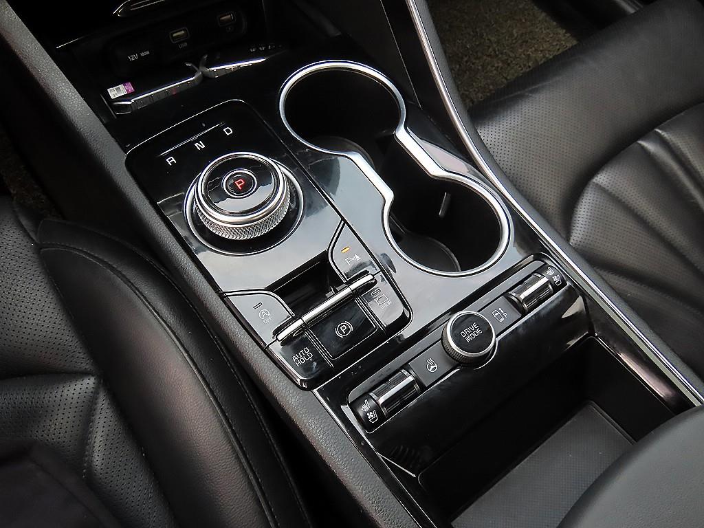 Kia K5 — photo 10