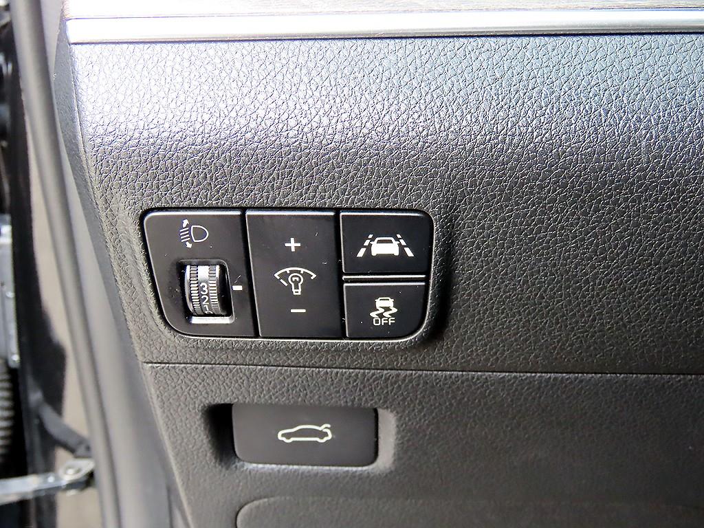 Kia K5 — photo 12