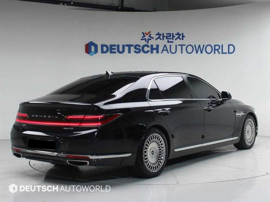 Genesis G90 — photo 02